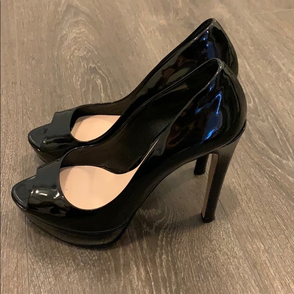 MIU MIU black patent leather peep toe pumps - Picture 5 of 11